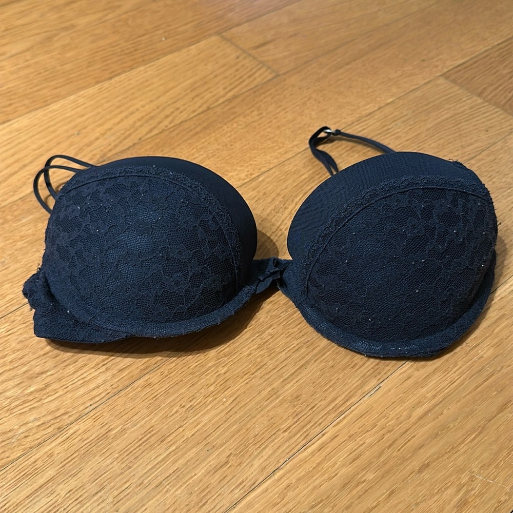 Gilly Hicks Push Em Up Plunge Bra